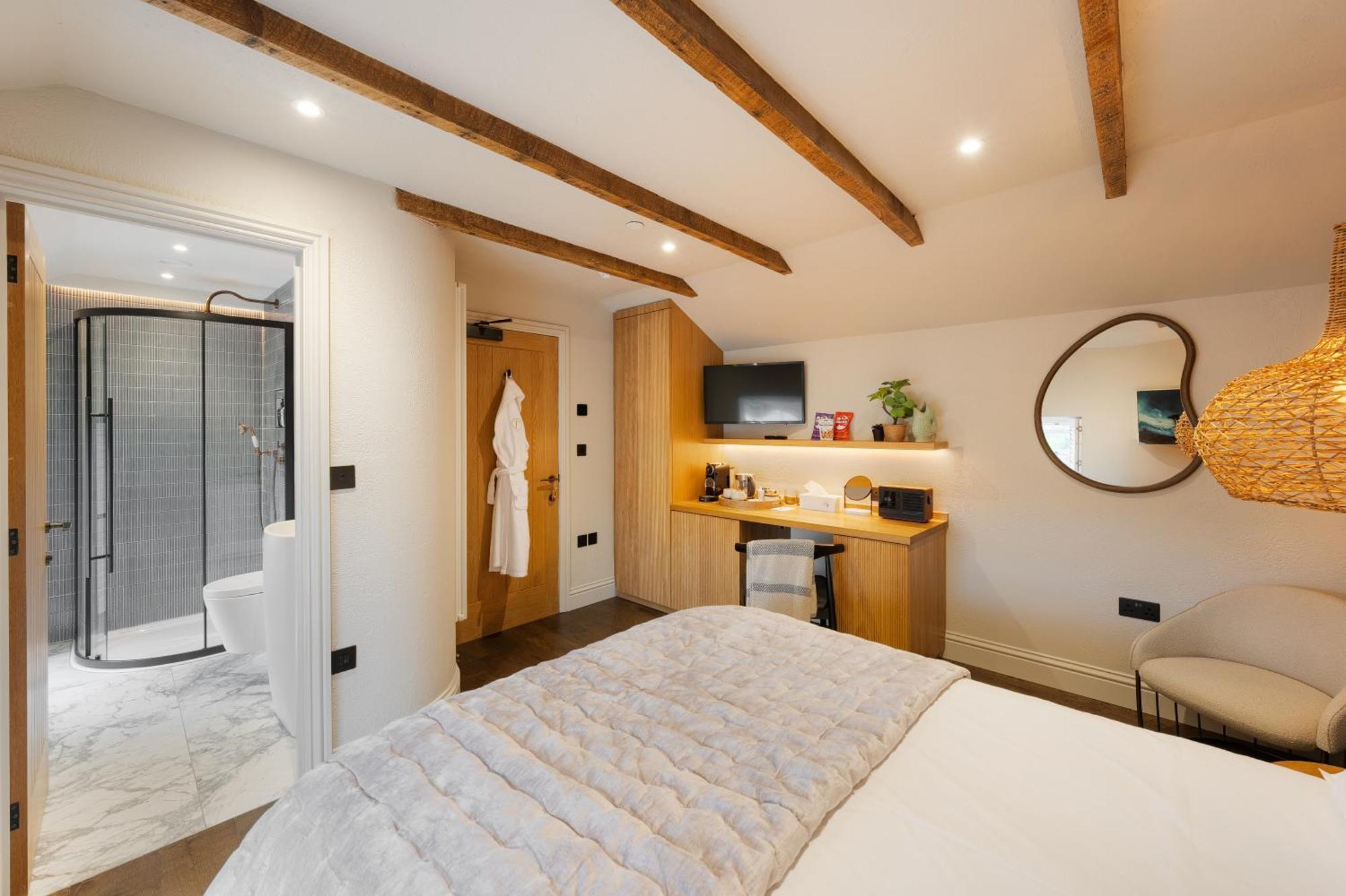 Hive Townhouse Hotel Aberaeron Exterior photo