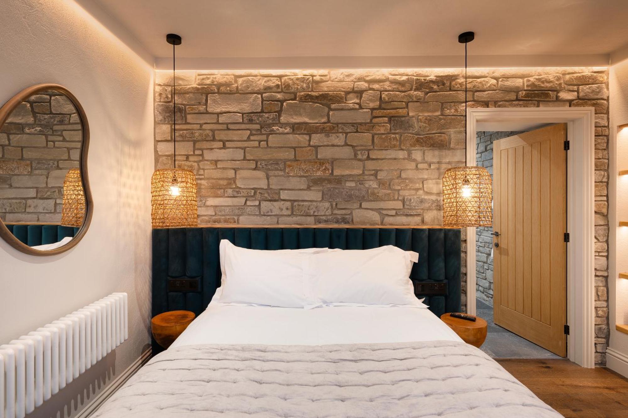 Hive Townhouse Hotel Aberaeron Exterior photo