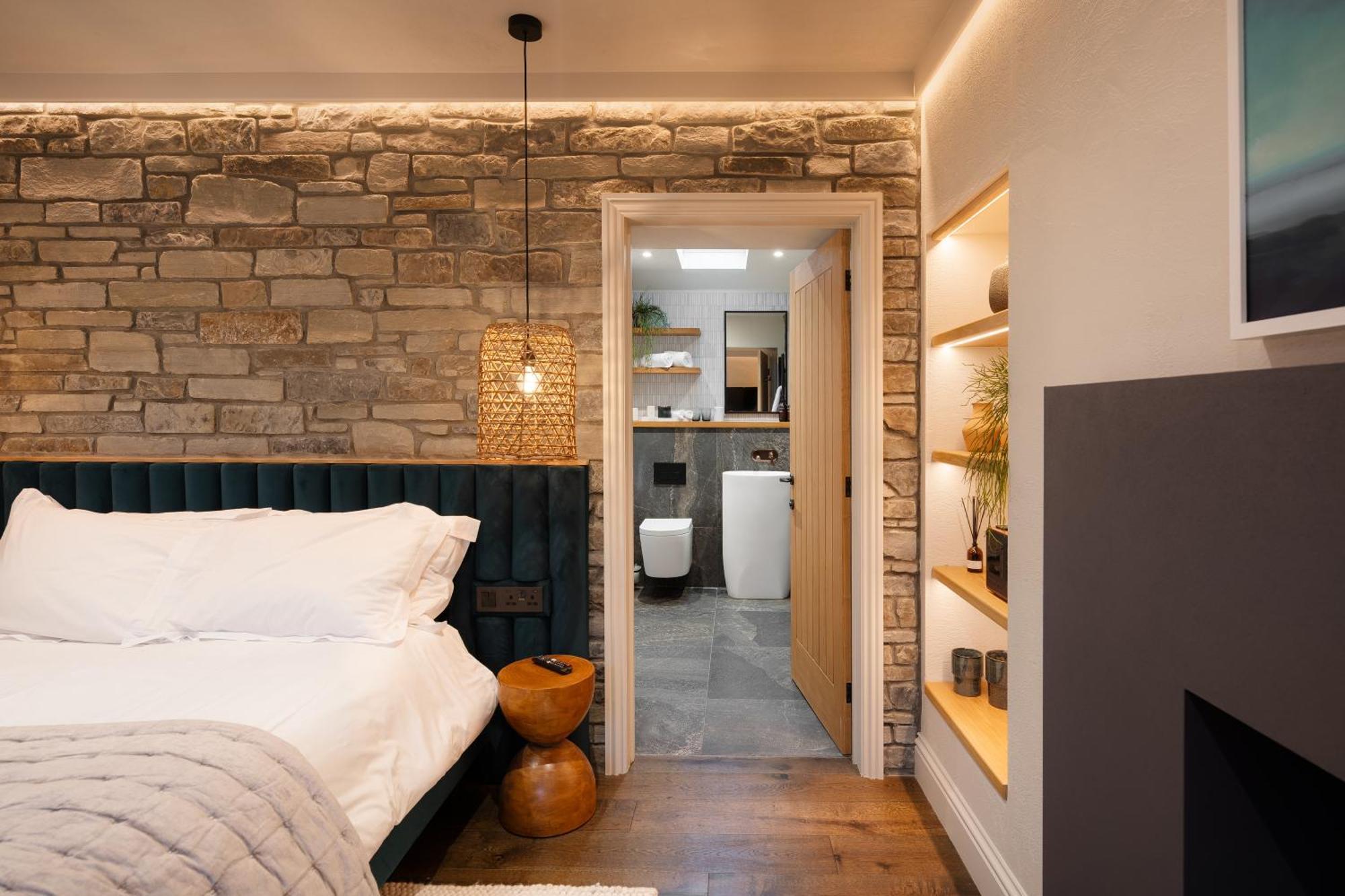 Hive Townhouse Hotel Aberaeron Exterior photo